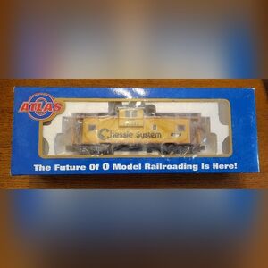 Atlas O Chessie System Extended Vision Caboose